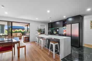 12 Orchiston Way, Lincoln