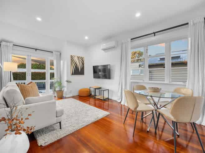 2/36 Panorama Road, Mount Wellington
