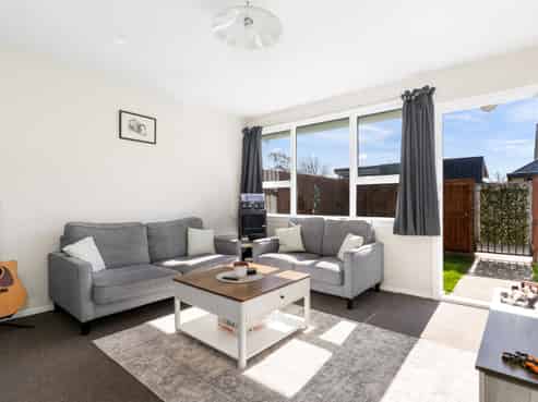 2/145 Champion Street, Edgeware
