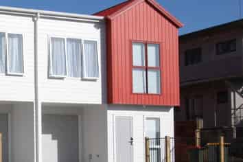 2C/4 Hammond Street, Hamilton Central