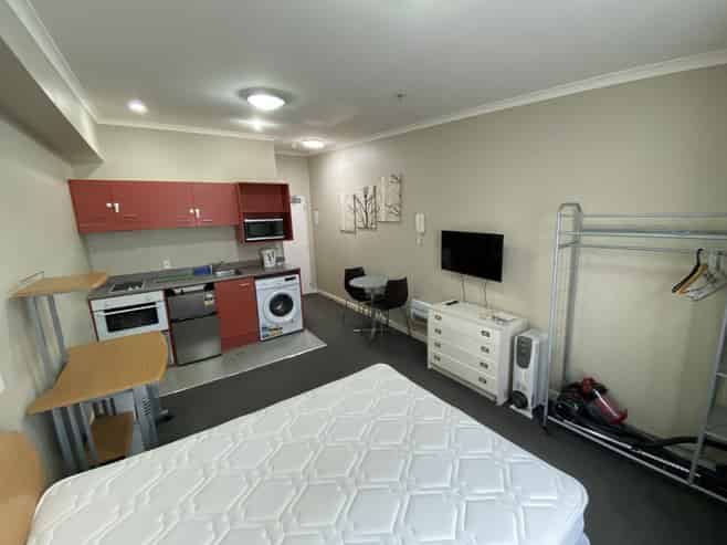 704/5 Aitken Street, Thorndon