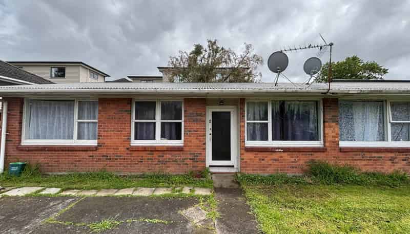 2/29 Cleary Road, Panmure