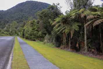 88 Cron Street, Franz Josef Glacier