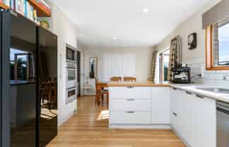 30B Bassett Street, Burwood