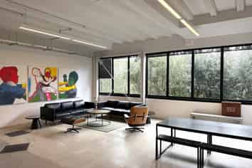 KINGSLAND CHARACTER OFFICE
