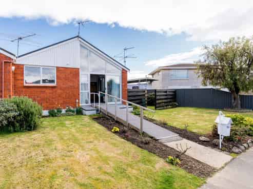 76A High Street, Mosgiel