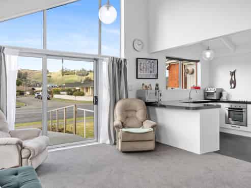 76A High Street, Mosgiel