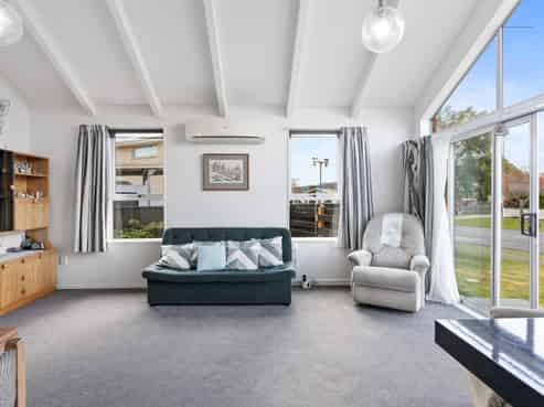 76A High Street, Mosgiel