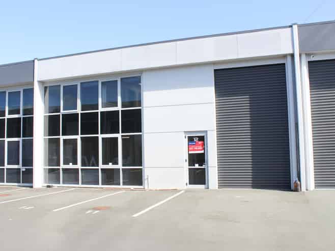 213sqm quality office with warehouse