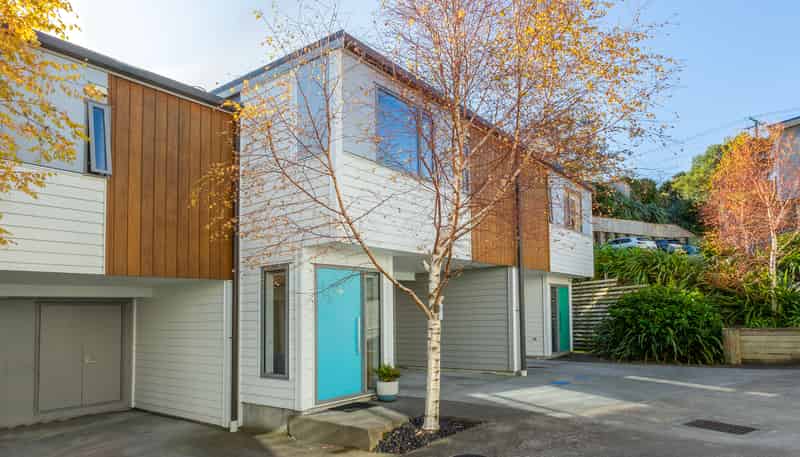 14/7 Handyside Street, Tawa