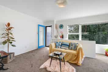 1/13 Ayton Drive, Totara Vale