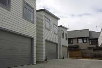 20D Kelvin Place, Hamilton East