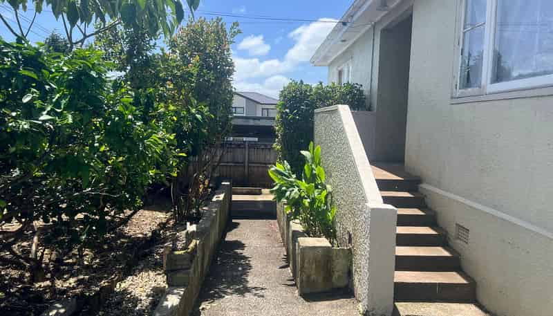 39 Cambridge Terrace, Papatoetoe