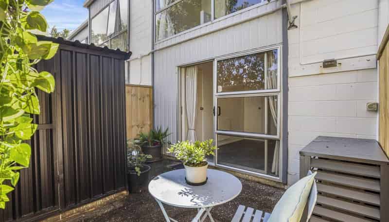 5/25 Inverness Road, Browns Bay