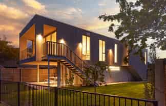1/2 Gunwelloe Lane, Burwood