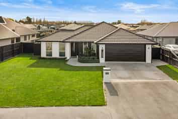 16 Whiteoak Grove, Tinwald
