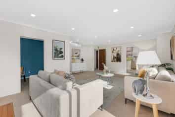 2/126 Botany Road, Botany Downs
