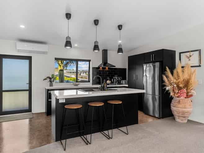 13 Te Whai Street, Mangawhai Heads