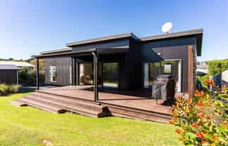 13 Te Whai Street, Mangawhai Heads
