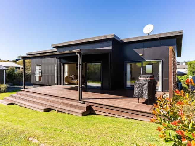 13 Te Whai Street, Mangawhai Heads