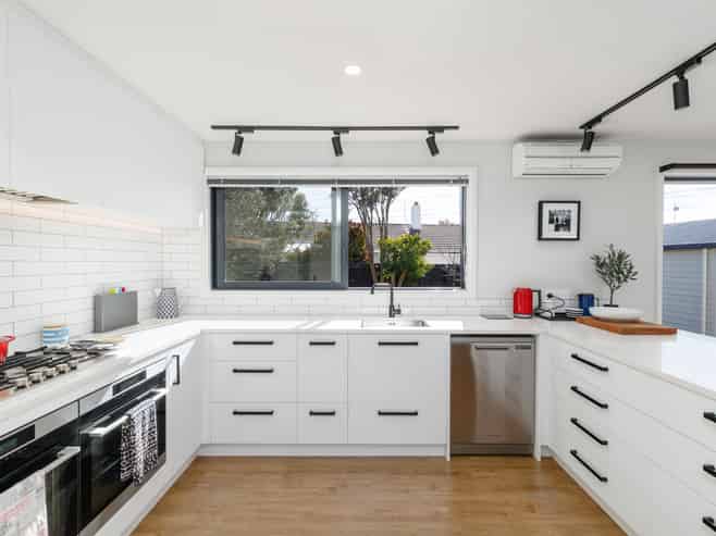 11 Ashbourne Street, Burnside