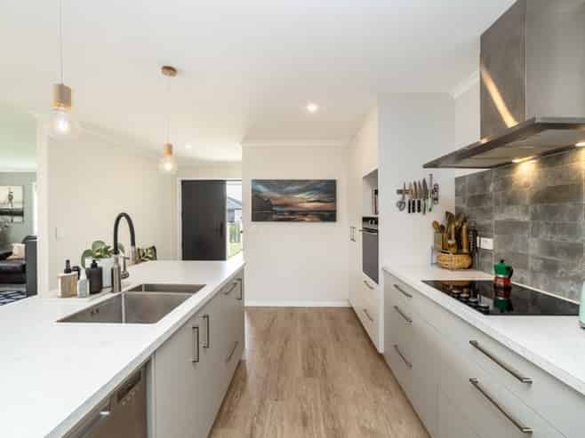7 Kakariki Crescent, Carterton