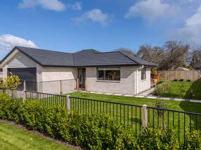 7 Kakariki Crescent, Carterton