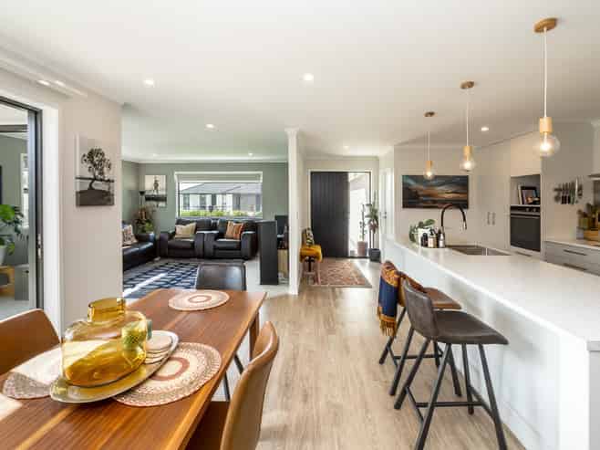 7 Kakariki Crescent, Carterton