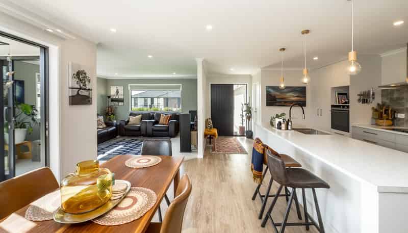 7 Kakariki Crescent, Carterton