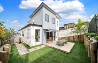 674 East Coast Road, Pinehill
