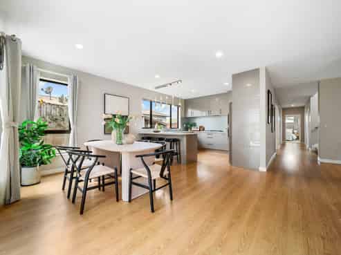 674 East Coast Road, Pinehill