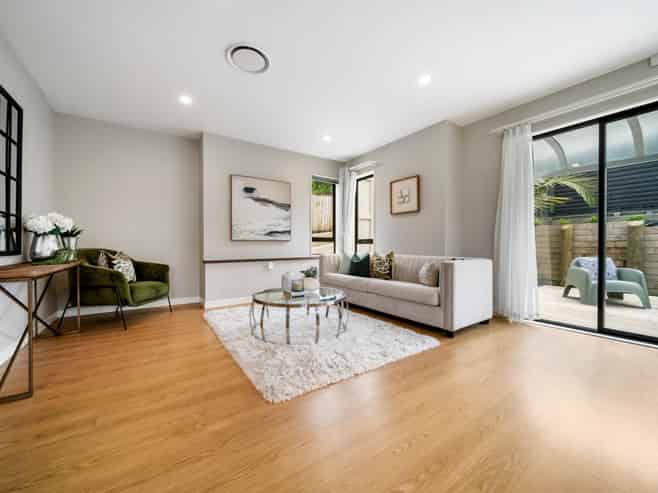 674 East Coast Road, Pinehill