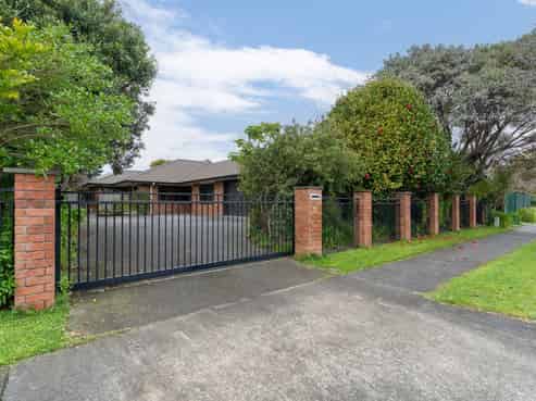 6 Nimmo Avenue West, Waikanae