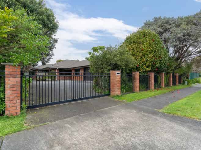 6 Nimmo Avenue West, Waikanae