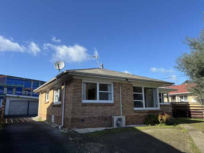 16 Beaumont Street, Hamilton East