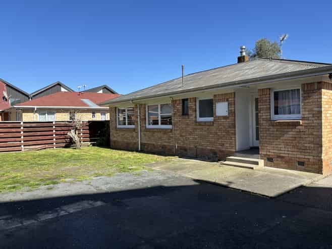 16 Beaumont Street, Hamilton East