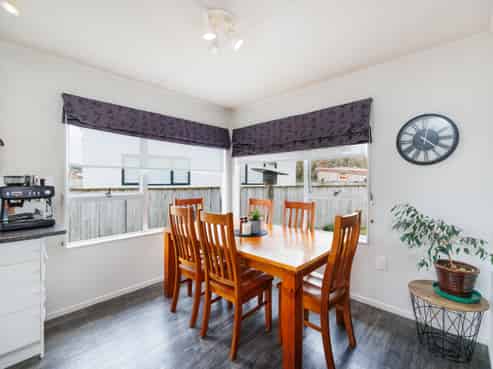 44 Pharazyn Street, Feilding