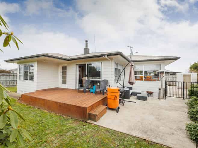 44 Pharazyn Street, Feilding