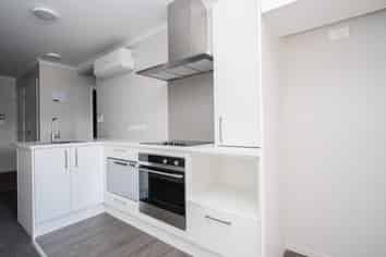 102/17 Vialou Street, Hamilton Central