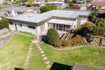 22-24 Paul Drive, Ngatea