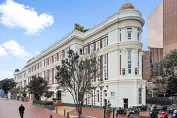 1.14/1 Queens Wharf, Wellington Central