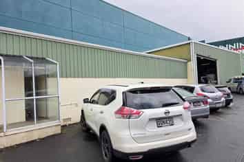 lease 1, lease 2 or lease all 3!.