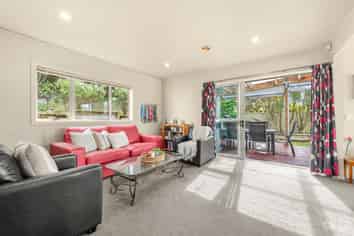 18 Arahiwi Grove, Tirohanga