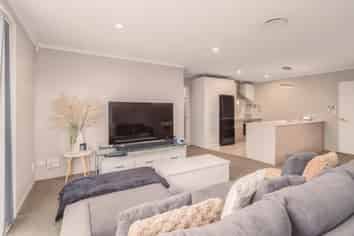 a/401 Pages Road, Aranui