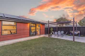 a/401 Pages Road, Aranui