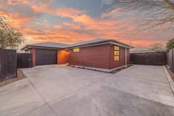 a/401 Pages Road, Aranui