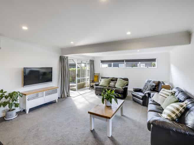 13 Holyrood Street, Taradale