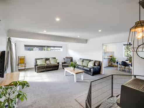 13 Holyrood Street, Taradale