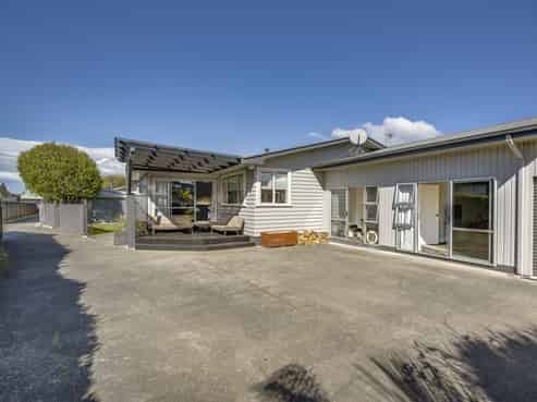 13 Holyrood Street, Taradale