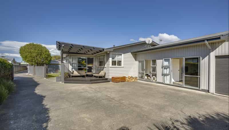 13 Holyrood Street, Taradale